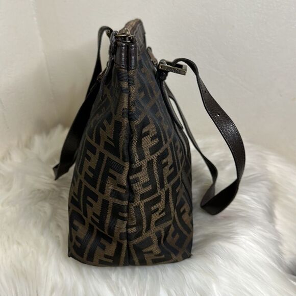 💯Authentic Fendi Zucca Tote Handbag🍀 - Picture 8 of 17